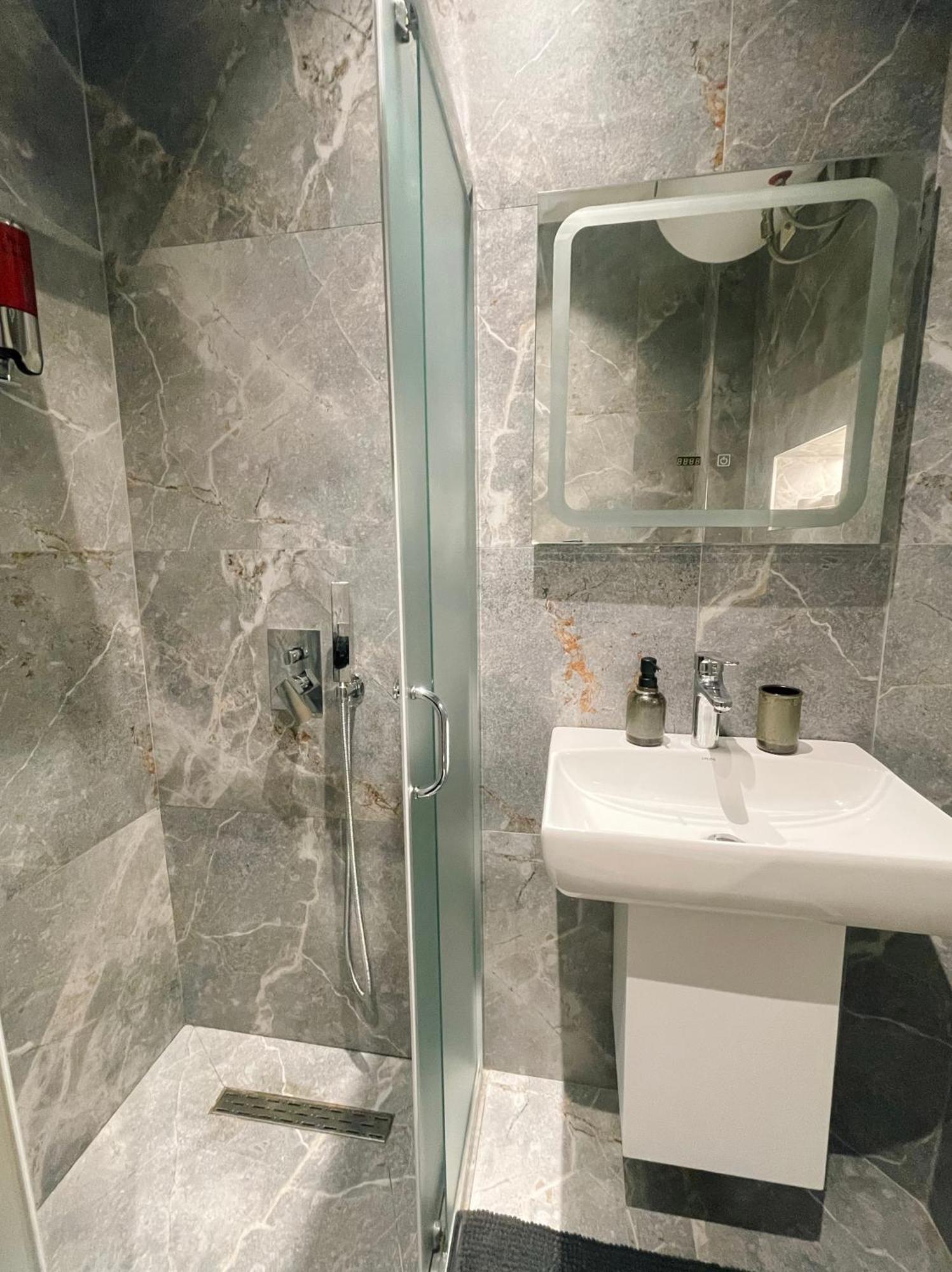 Apartamento Aj - Hidden Gem In Front Of Taiwan Center Tirana